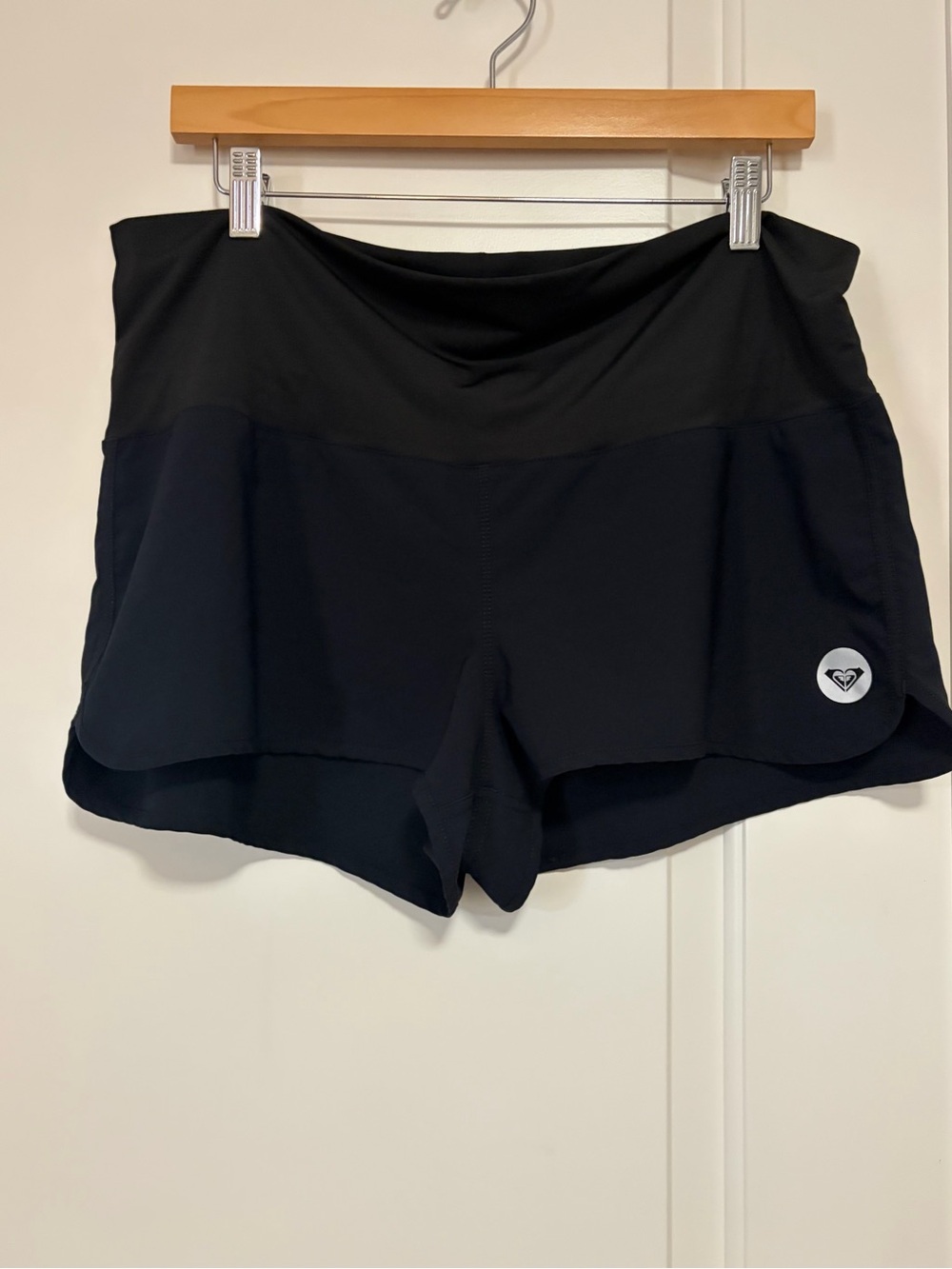 ☀️🌊NWOT🌊🧘🏽‍♀️Roxy Black Swimwear or Activewear Trendy Fold over Shorts🏃🏽‍♀️🌊